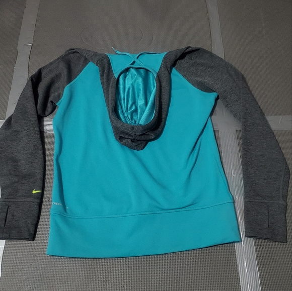 Nike hoodie - Picture 3 of 4